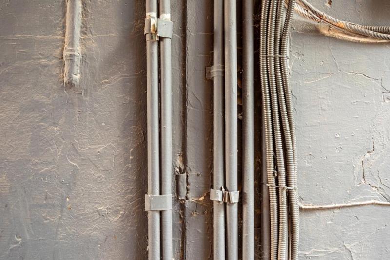 R&eacute;novation &eacute;lectrique : quels sont les signes qu'il est temps d'agir ?